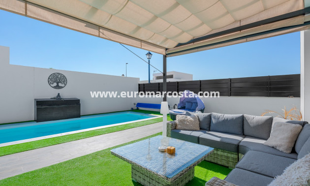 Venta - Villa - Fortuna - Urbanizacion Las Kalendas