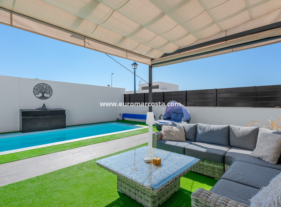 Venta - Villa - Fortuna - Urbanizacion Las Kalendas