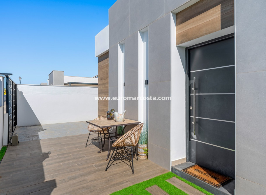 Venta - Villa - Fortuna - Urbanizacion Las Kalendas