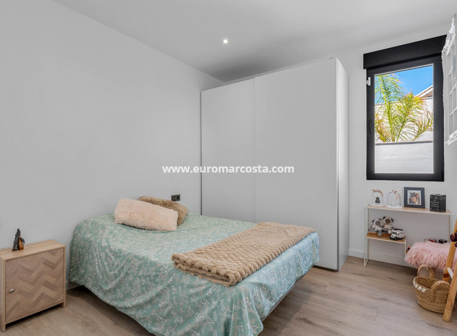 Venta - Villa - Fortuna - Urbanizacion Las Kalendas