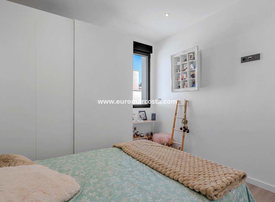 Venta - Villa - Fortuna - Urbanizacion Las Kalendas