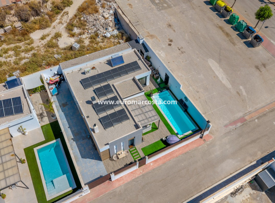 Venta - Villa - Fortuna - Urbanizacion Las Kalendas