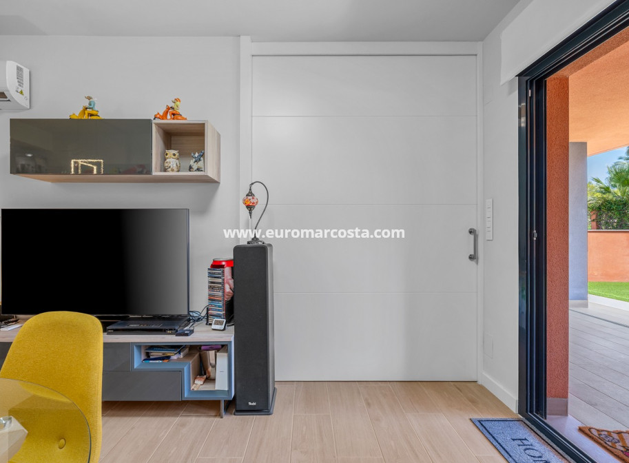 Venta - Apartments - Orihuela Costa - Lomas del Golf
