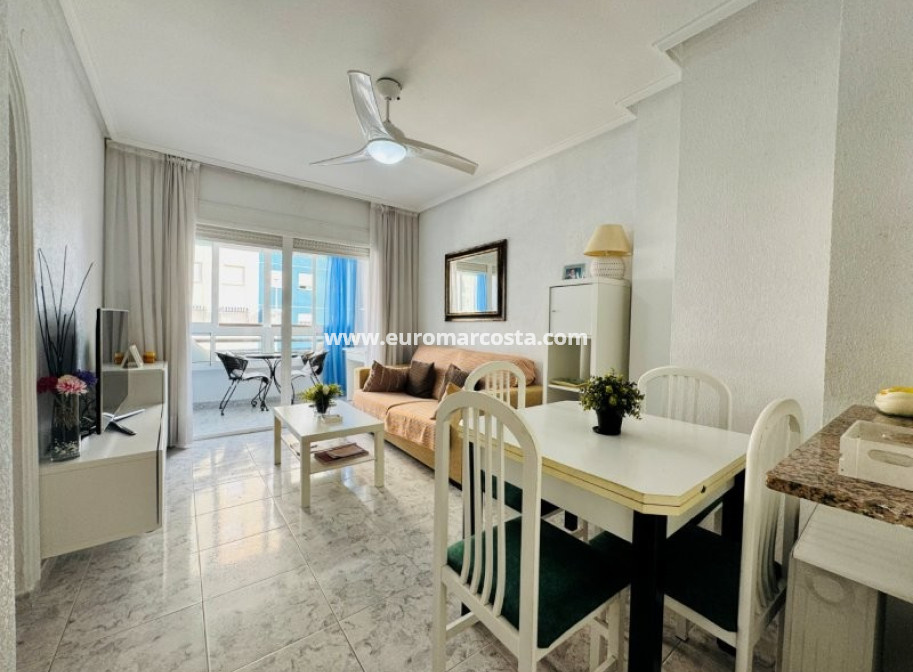 Sale - Apartment / flat - La Mata - TORREVIEJA