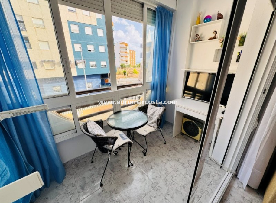 Sale - Apartment / flat - La Mata - TORREVIEJA