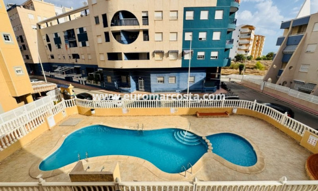 Sale - Apartment / flat - La Mata - TORREVIEJA