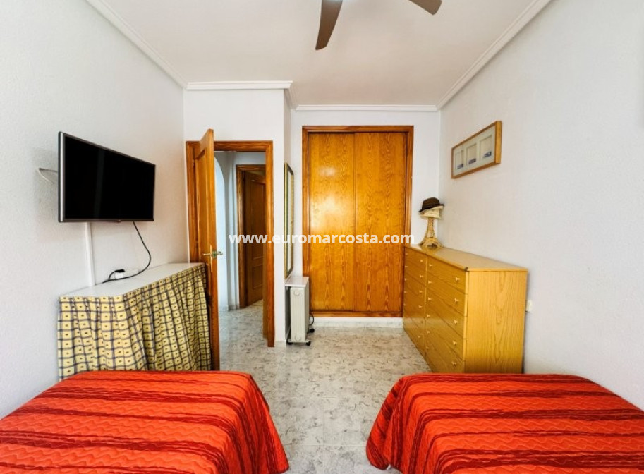 Sale - Apartment / flat - La Mata - TORREVIEJA