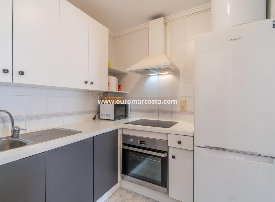Alquiler a largo plazo - Apartamento / piso - Orihuela Costa