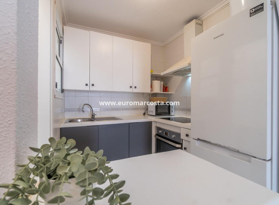 Alquiler a largo plazo - Apartamento / piso - Orihuela Costa