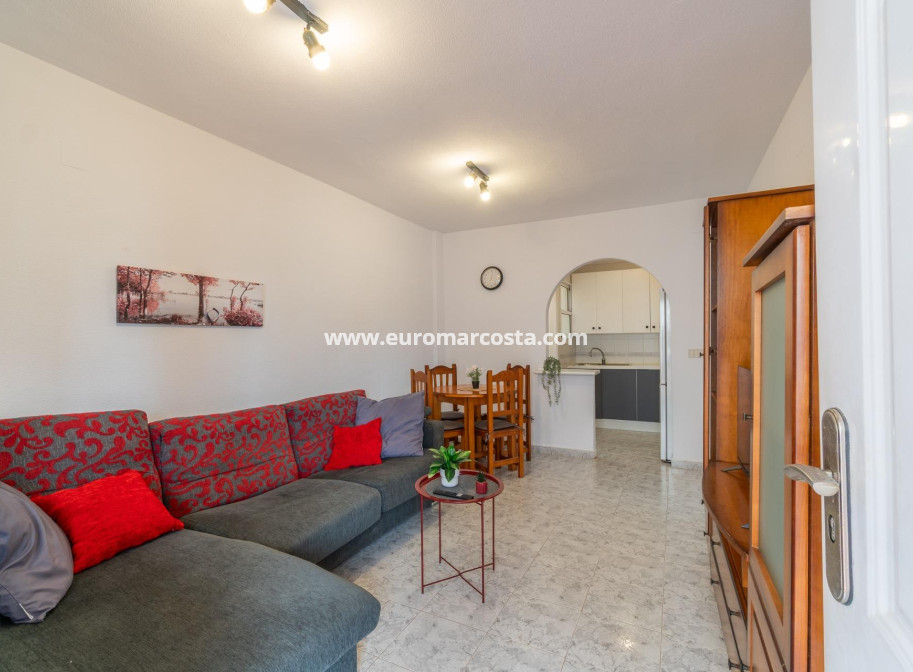 Alquiler a largo plazo - Apartamento / piso - Orihuela Costa