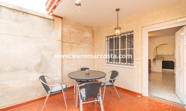Alquiler a largo plazo - Apartamento / piso - Orihuela Costa