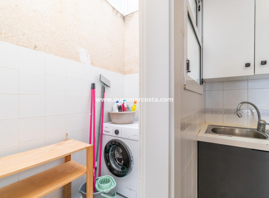 Alquiler a largo plazo - Apartamento / piso - Orihuela Costa
