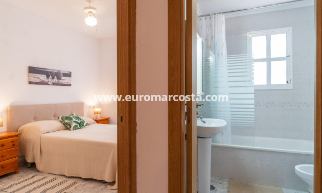 Alquiler a largo plazo - Apartamento / piso - Orihuela Costa