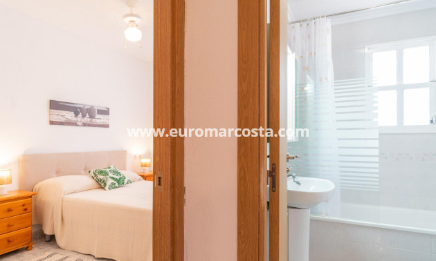 Alquiler a largo plazo - Apartamento / piso - Orihuela Costa