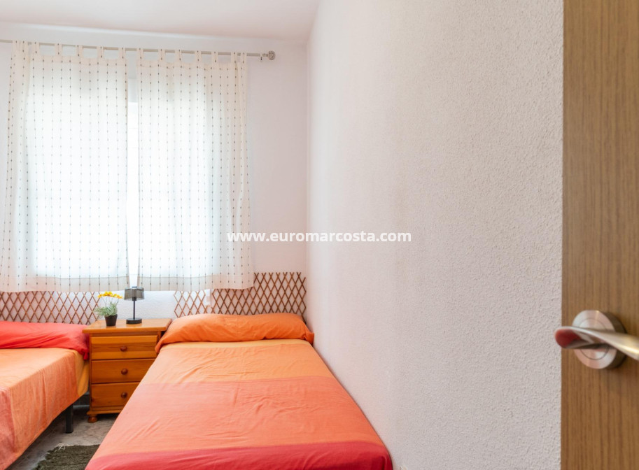 Alquiler a largo plazo - Apartamento / piso - Orihuela Costa