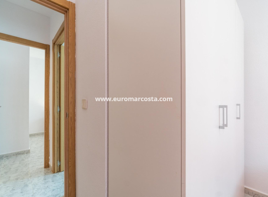 Alquiler a largo plazo - Apartamento / piso - Orihuela Costa