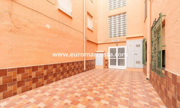 Objekte zum Wiederverkauf - Wohnung - Torrevieja - TORREVIEJA