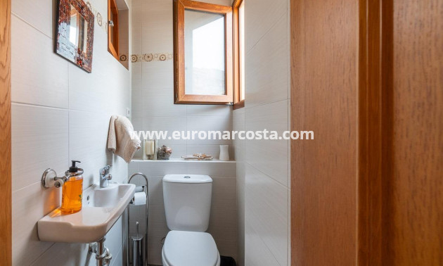 Objekte zum Wiederverkauf - Wohnung - Torrevieja - TORREVIEJA