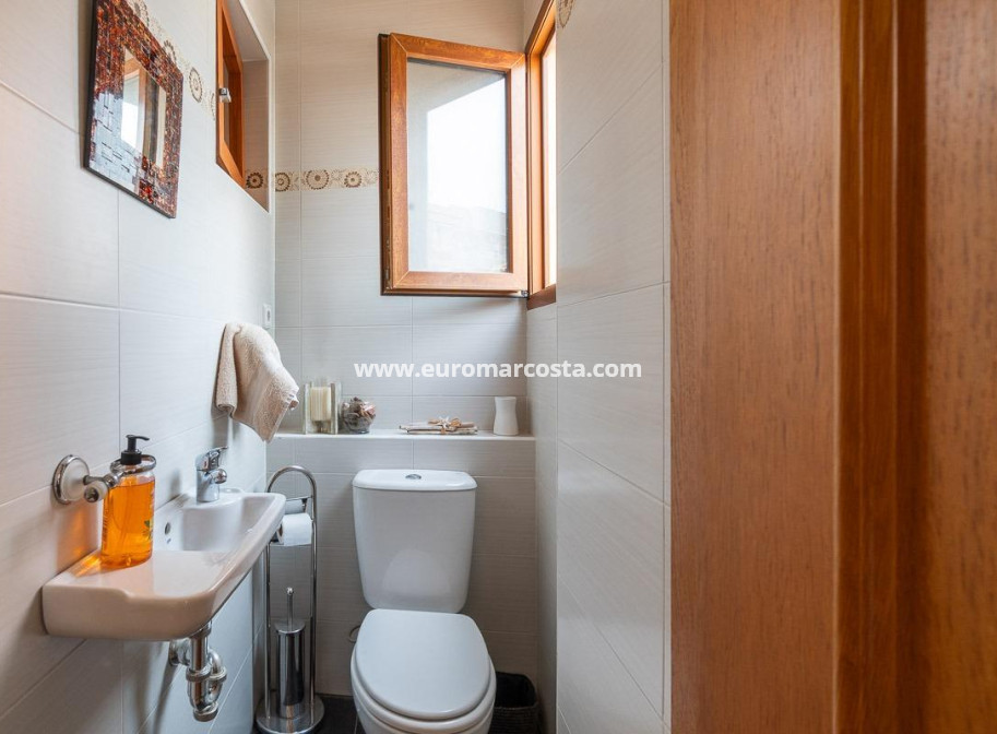 Objekte zum Wiederverkauf - Wohnung - Torrevieja - TORREVIEJA