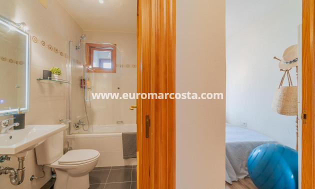 Objekte zum Wiederverkauf - Wohnung - Torrevieja - TORREVIEJA