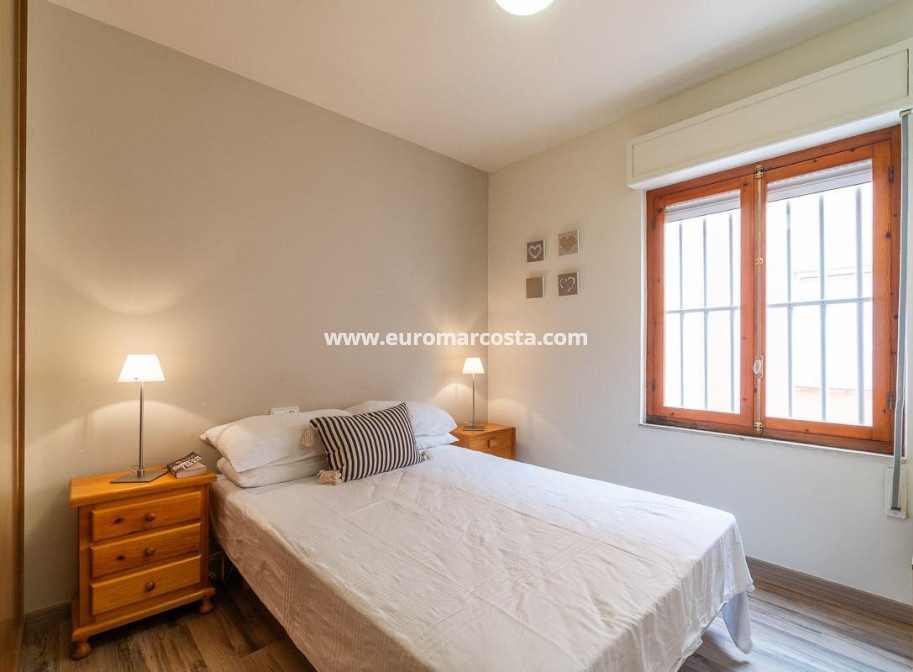Objekte zum Wiederverkauf - Wohnung - Torrevieja - TORREVIEJA