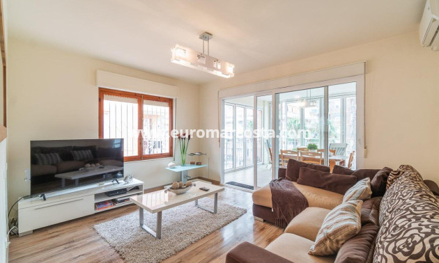 Objekte zum Wiederverkauf - Wohnung - Torrevieja - TORREVIEJA