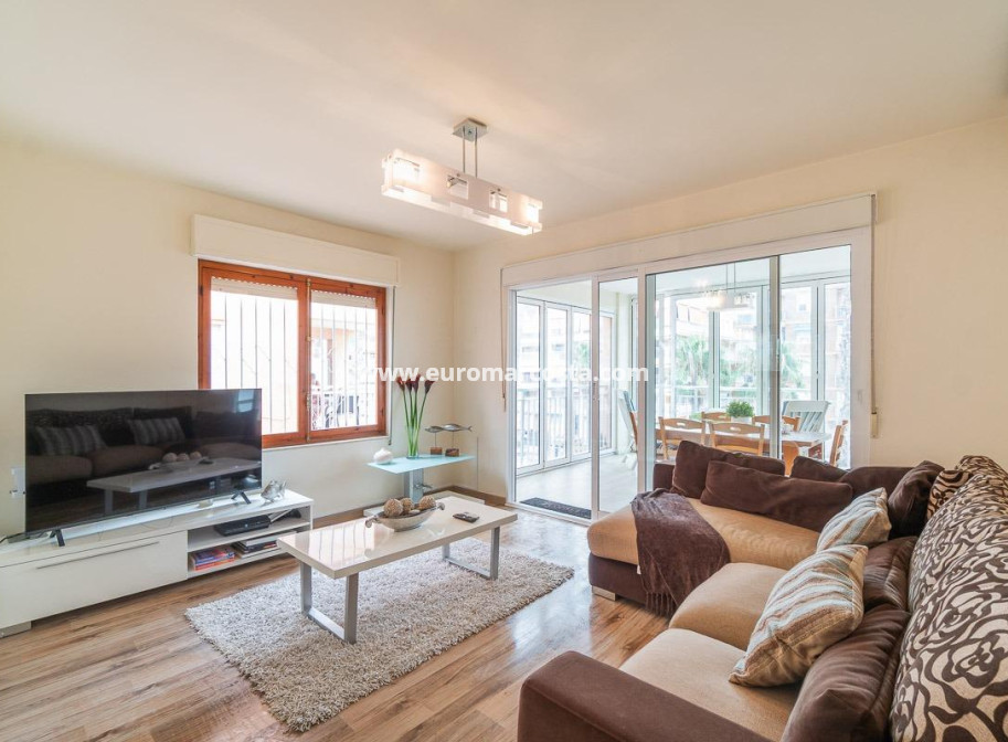 Objekte zum Wiederverkauf - Wohnung - Torrevieja - TORREVIEJA