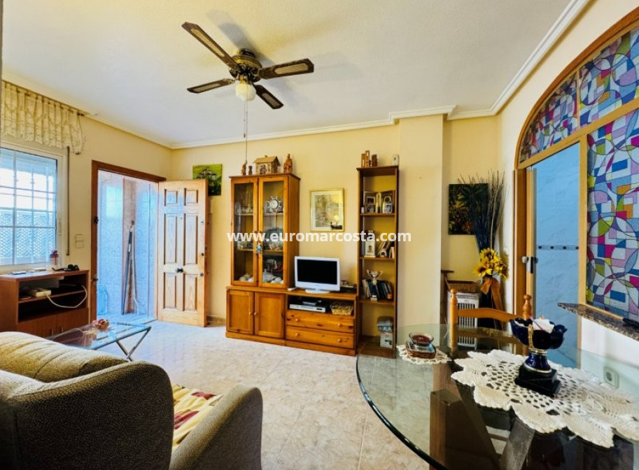 Venta - Apartamento / piso - La Mata - TORREVIEJA