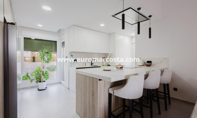 Venta - Villa - Algorfa - Campo de Golf - Algorfa