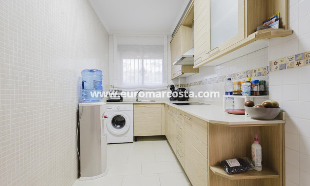 Sale - Chalet - Torrevieja - TORREVIEJA