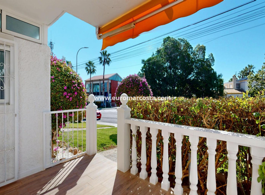 Sale - Bungalow - Orihuela Costa