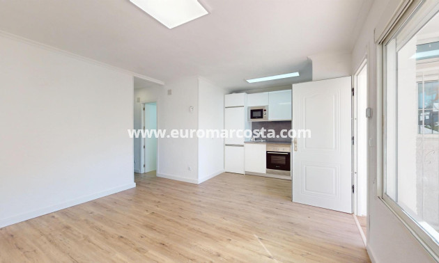Sale - Bungalow - Orihuela Costa