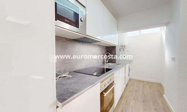 Sale - Bungalow - Orihuela Costa