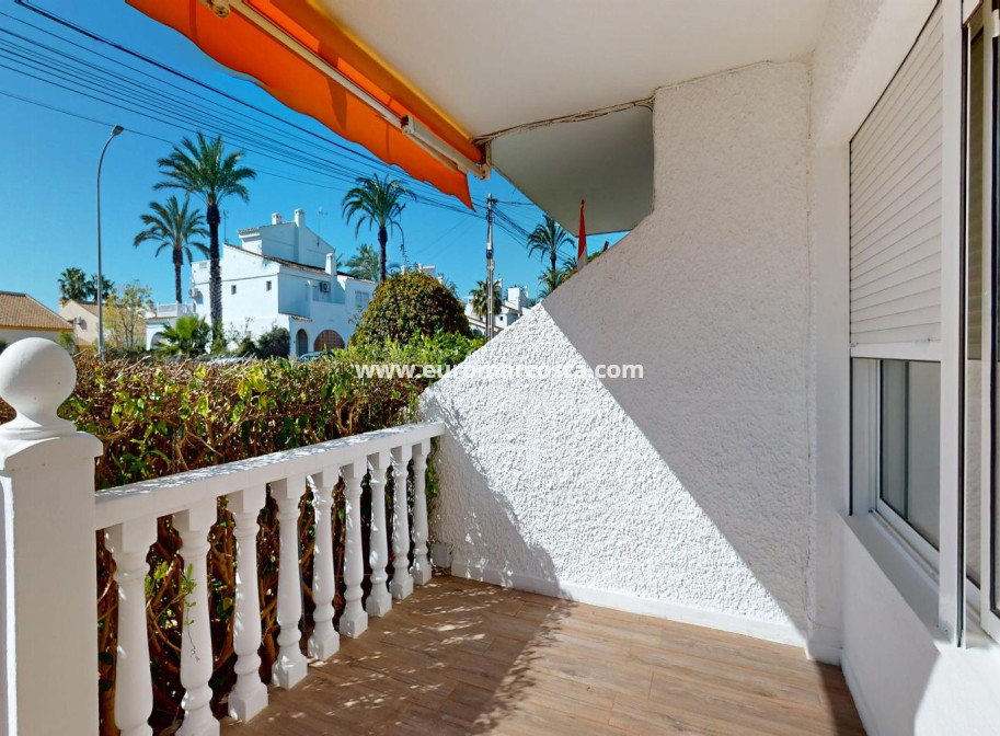 Sale - Bungalow - Orihuela Costa