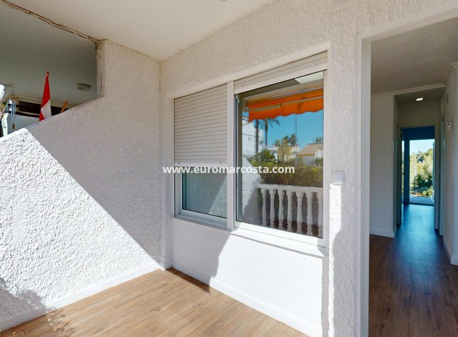 Sale - Bungalow - Orihuela Costa