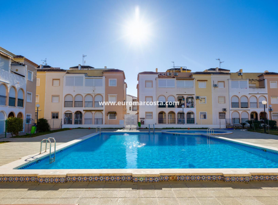 Venta - Bungalow - Torrevieja - TORREVIEJA