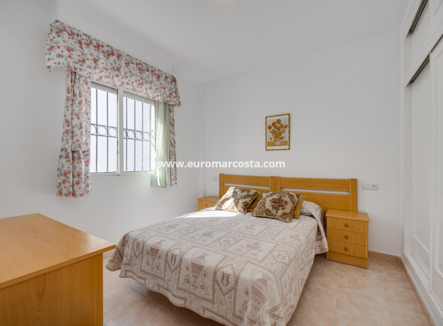 Venta - Bungalow - Torrevieja - TORREVIEJA