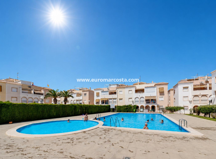 Venta - Bungalow - Torrevieja - TORREVIEJA