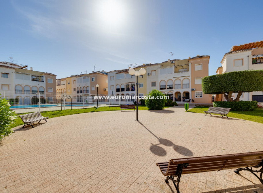 Venta - Bungalow - Torrevieja - TORREVIEJA