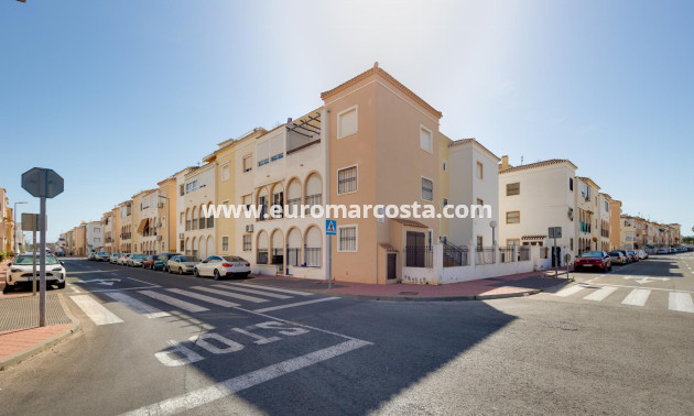 Venta - Bungalow - Torrevieja - TORREVIEJA