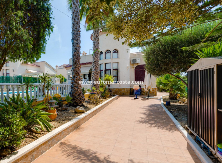 Venta - Chalet - San Fulgencio