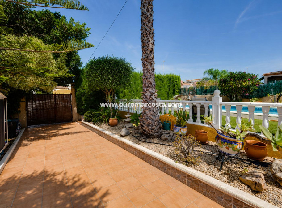 Venta - Chalet - San Fulgencio