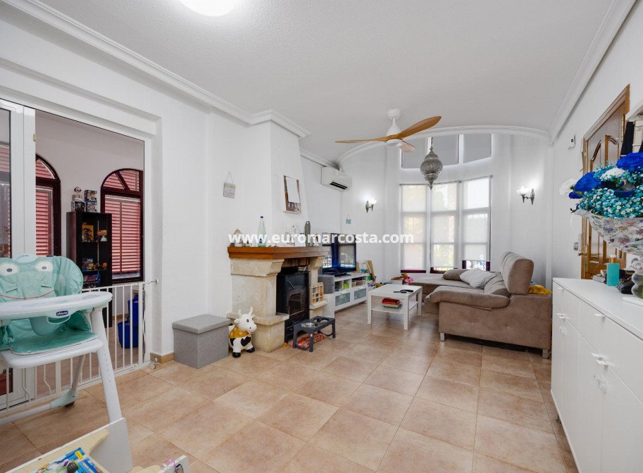Venta - Chalet - San Fulgencio