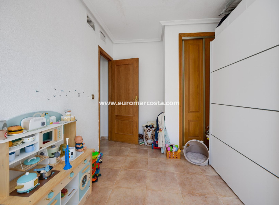 Venta - Chalet - San Fulgencio
