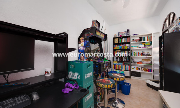 Venta - Chalet - San Fulgencio