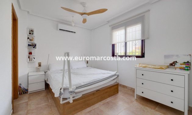 Venta - Chalet - San Fulgencio
