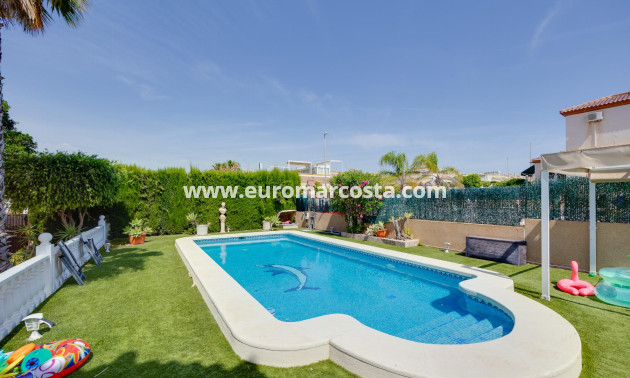Venta - Chalet - San Fulgencio