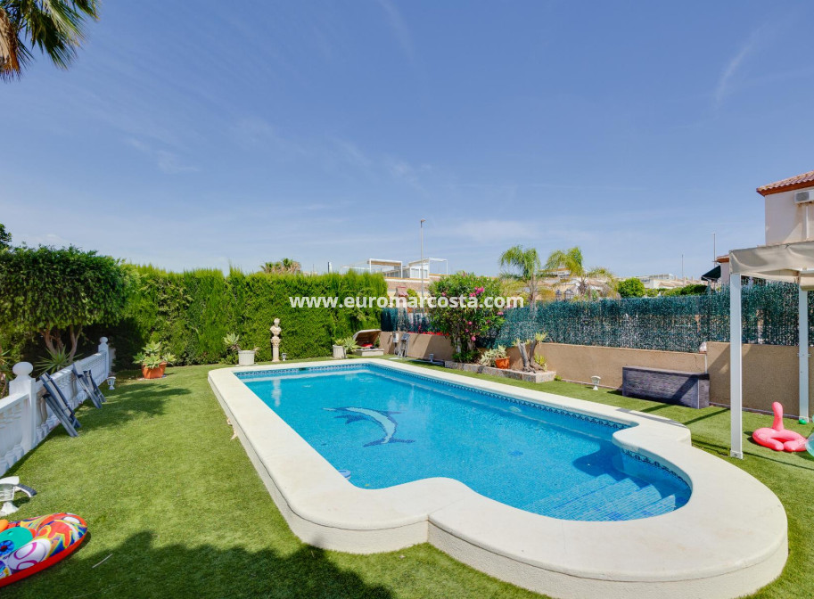 Venta - Chalet - San Fulgencio