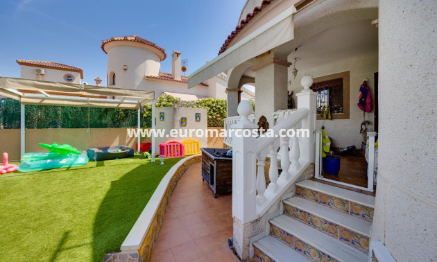 Venta - Chalet - San Fulgencio
