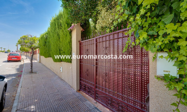 Venta - Chalet - San Fulgencio